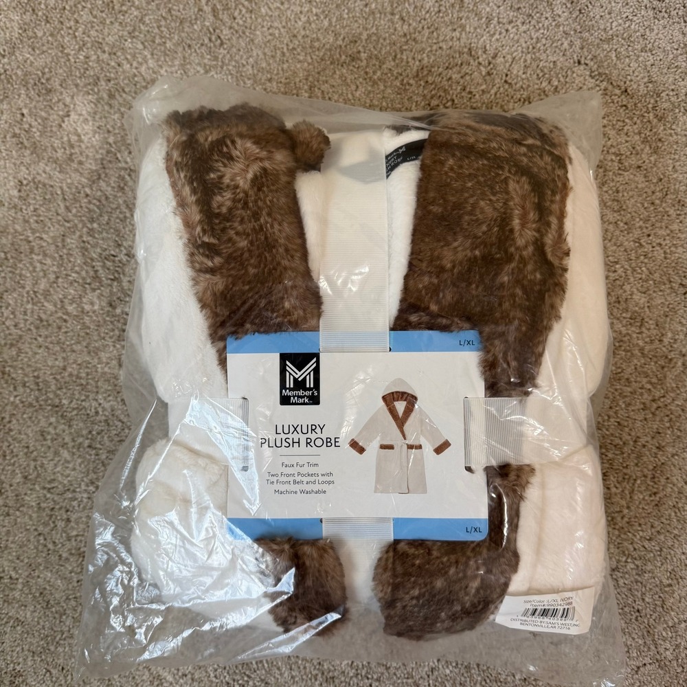 NWT Member's Mark Luxury Plush Robe Ivory Brown Faux Fur Trim Hooded L/XL - Picture 5 of 6